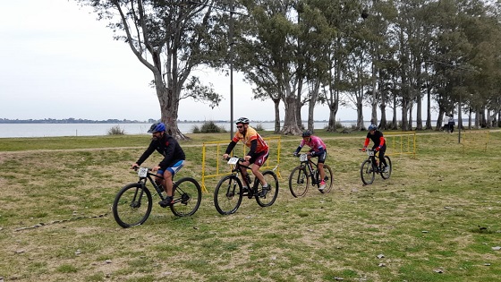 Ciclismo, ACCB, Rower, Roque Pérez, Campeonato de ruta juvenil, Brandsen