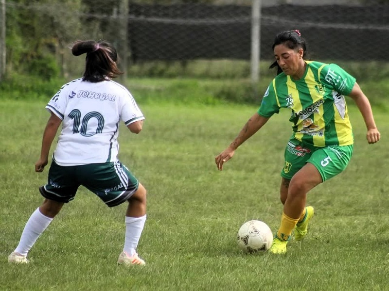 Primera, Tercera, Fútbol femenino, Club Las Mandarinas, Conjunto de invierno, Liga Metropolitana