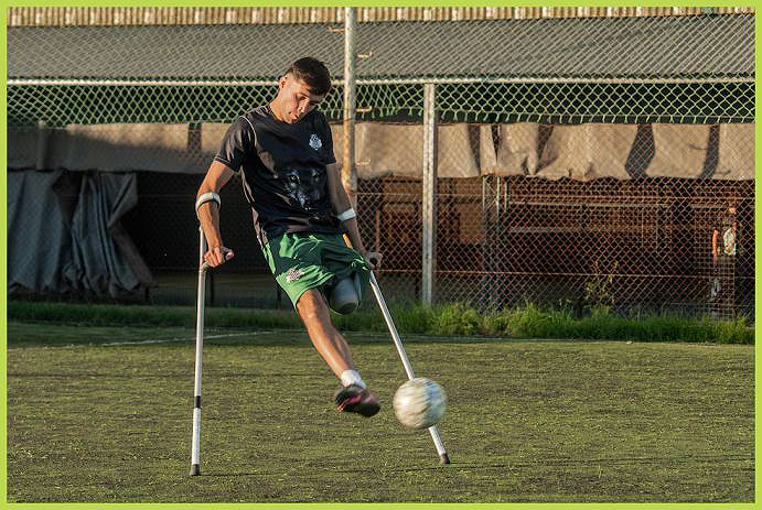 Elías Perdomo, Brandsen, Selección Argentina de Futbolistas Amputados, San Antonio de Areeco, Los Lobos