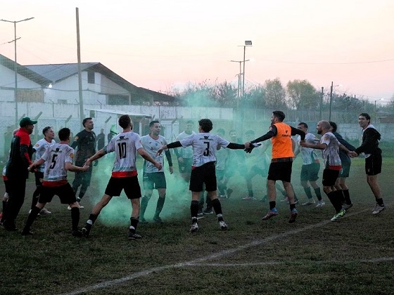 Las Mandarinas, Brandsen, Atlético y Progreso, Estrella de Jeppener, Defensores de Domselaar, Liga Metropolitana San Vicente