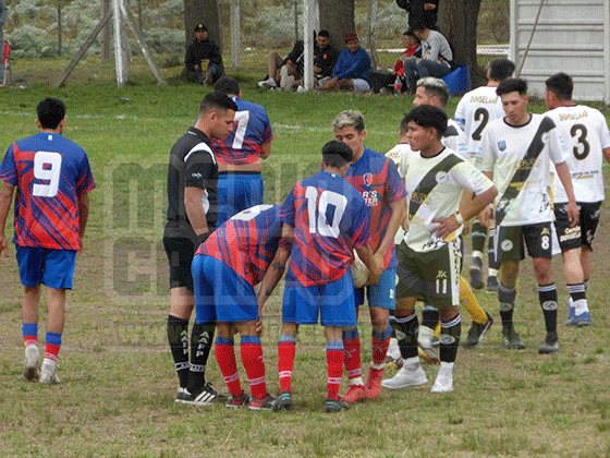 Las Mandarinas, Brandsen, Atlético y Progreso, Estrella de Jeppener, Defensores de Domselaar, Liga Metropolitana San Vicente