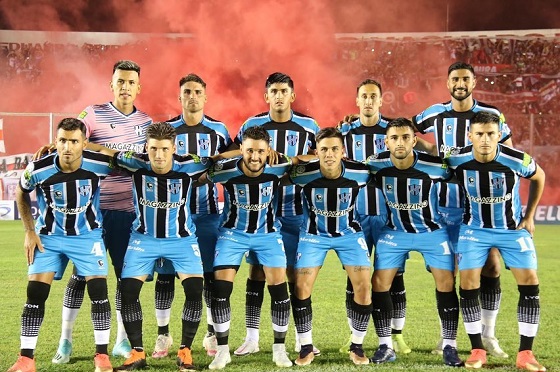 Las Mandarinas, Brandsen, Atlético y Progreso, Primera Nacional, Jerónimo Pourtau, Temperley, Estudiantes de La Plata, Almagro, Mauricio Guzmán