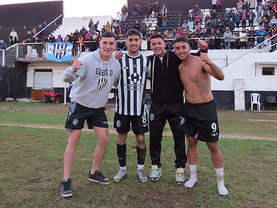 Las Mandarinas, Brandsen, Atlético y Progreso, Primera D, Club El Porvenir, Agustín Wallasch, Emiliano Rossi, Merelas, Gerli