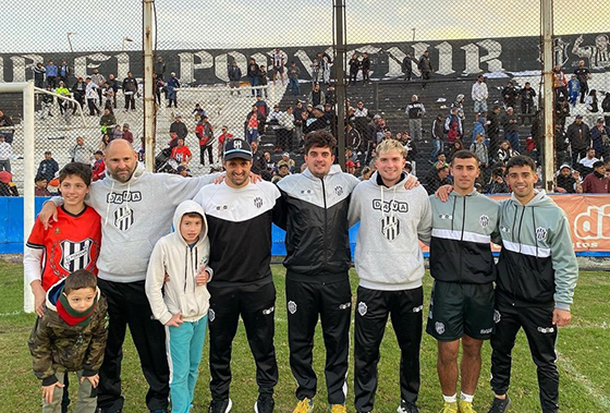 Las Mandarinas, Brandsen, Atlético y Progreso, Primera D, Club El Porvenir, Agustín Wallasch, Emiliano Rossi, Merelas, Gerli