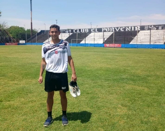Las Mandarinas, Brandsen, Atlético y Progreso, Primera D, Club El Porvenir, Agustín Wallasch, Emiliano Rossi, Merelas, Gerli